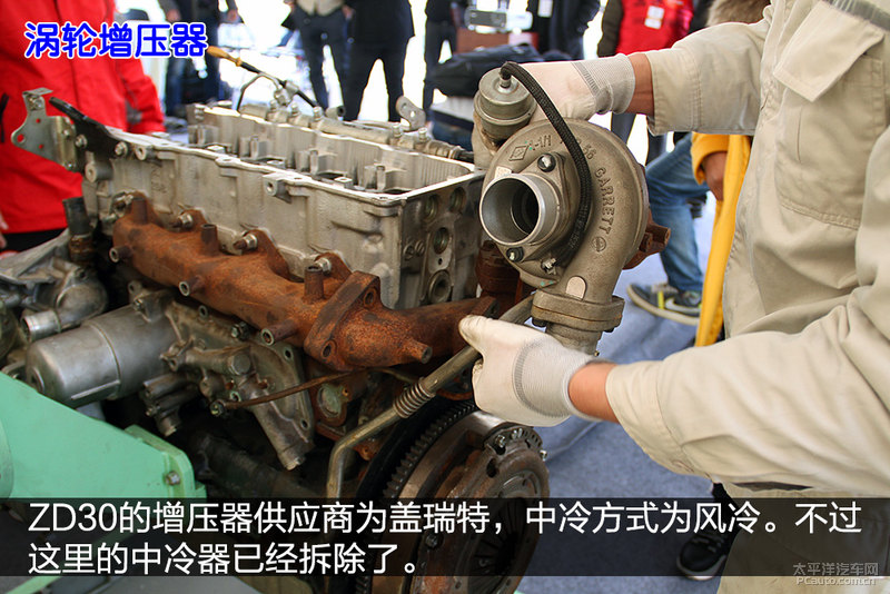 程力房車東風(fēng)御風(fēng)ZD30發(fā)動機(jī)拆解